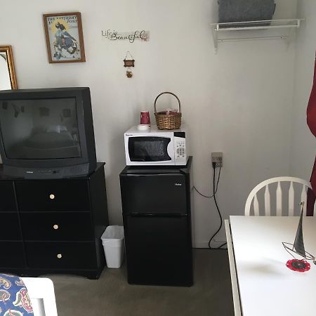 Midway Motel Caliente Екстер'єр фото