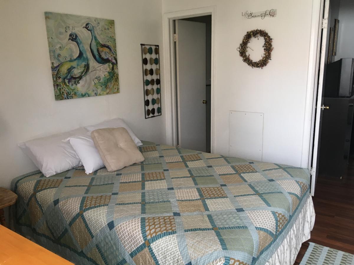 Midway Motel Caliente Екстер'єр фото